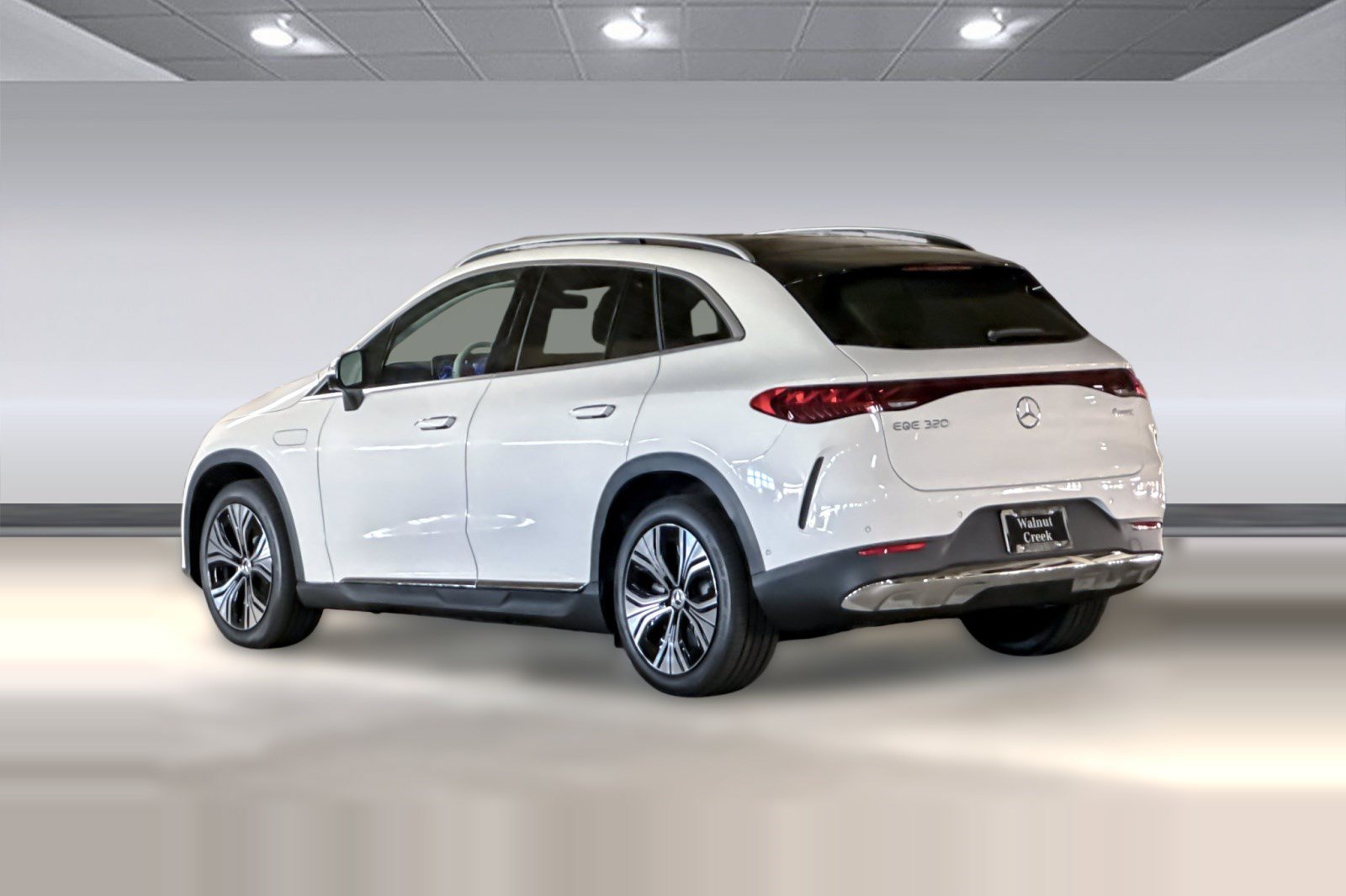 New 2027 Mercedes-Benz EQE 320 4MATIC SUV image 3