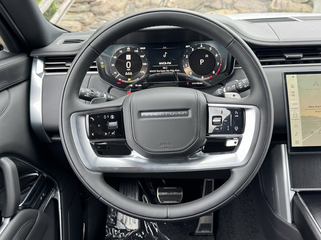 New 2025 Land Rover Range Rover SE image 15