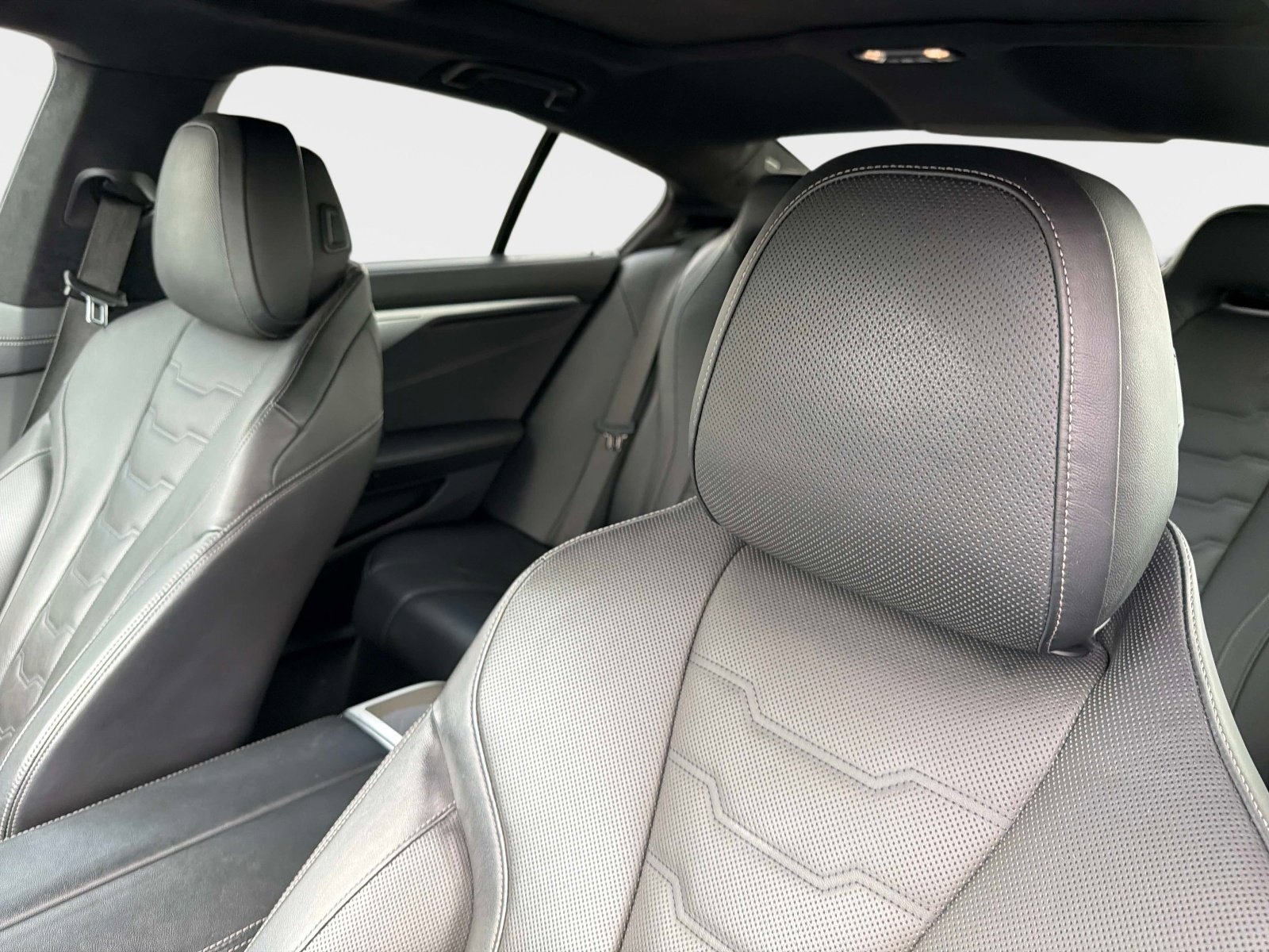 Used 2021 BMW 840i Gran Coupe w/ M Sport Package image 40