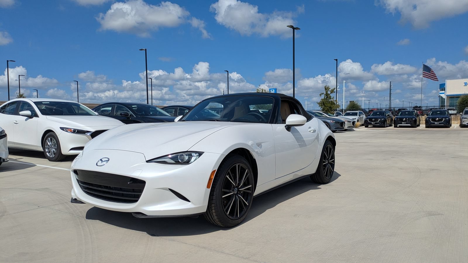New 2026 MAZDA MX-5 Miata Grand Touring RWD image 17
