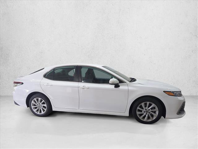 Certified 2022 Toyota Camry LE image 4