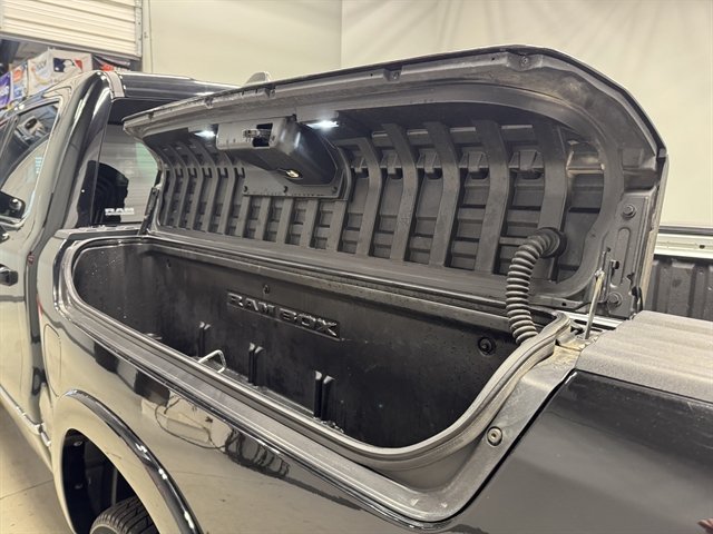 Used 2022 RAM 1500 Limited AWD/4WD image 16