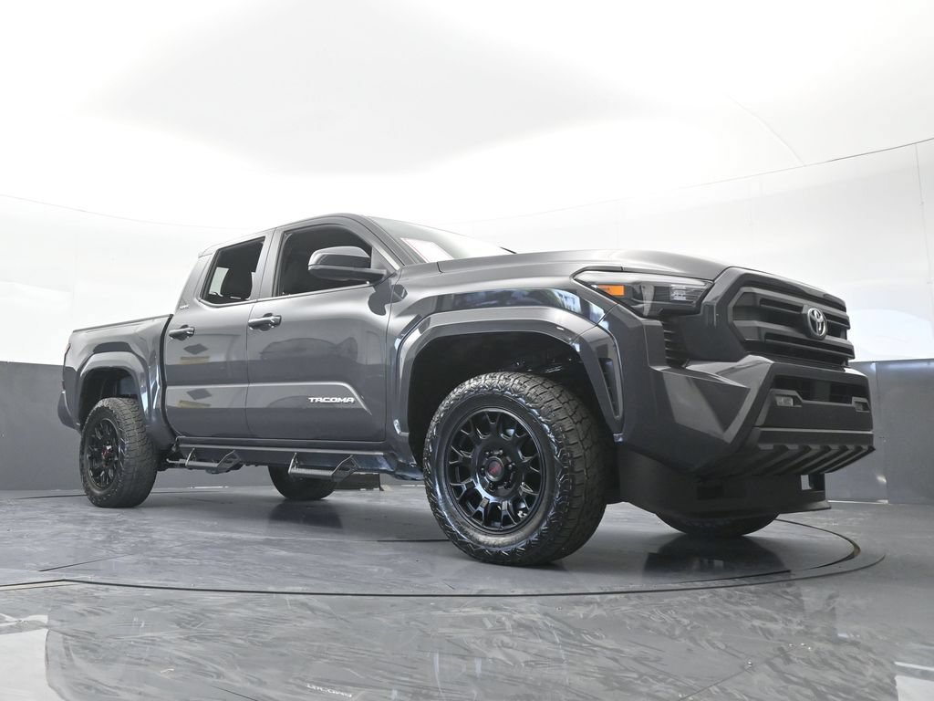 Used 2025 Toyota Tacoma SR5 RWD image 68