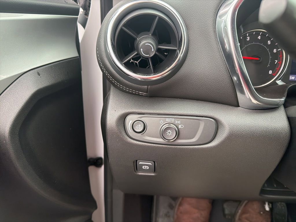 Used 2023 Chevrolet Blazer LT image 24