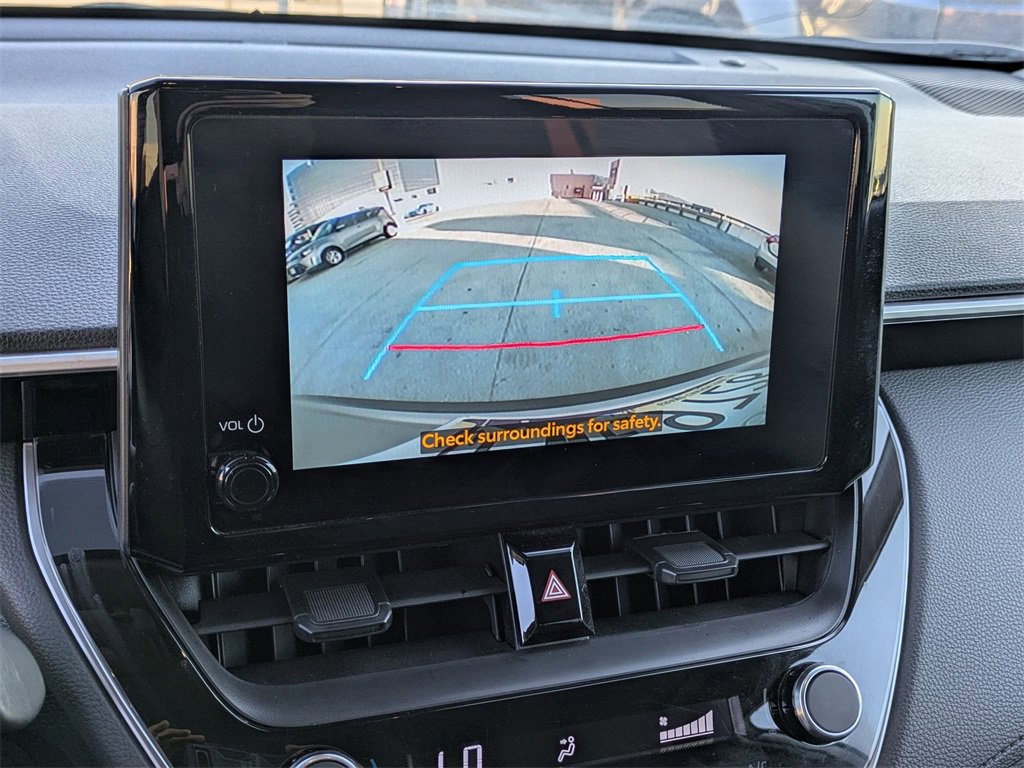 Used 2025 Toyota Corolla Cross LE image 16