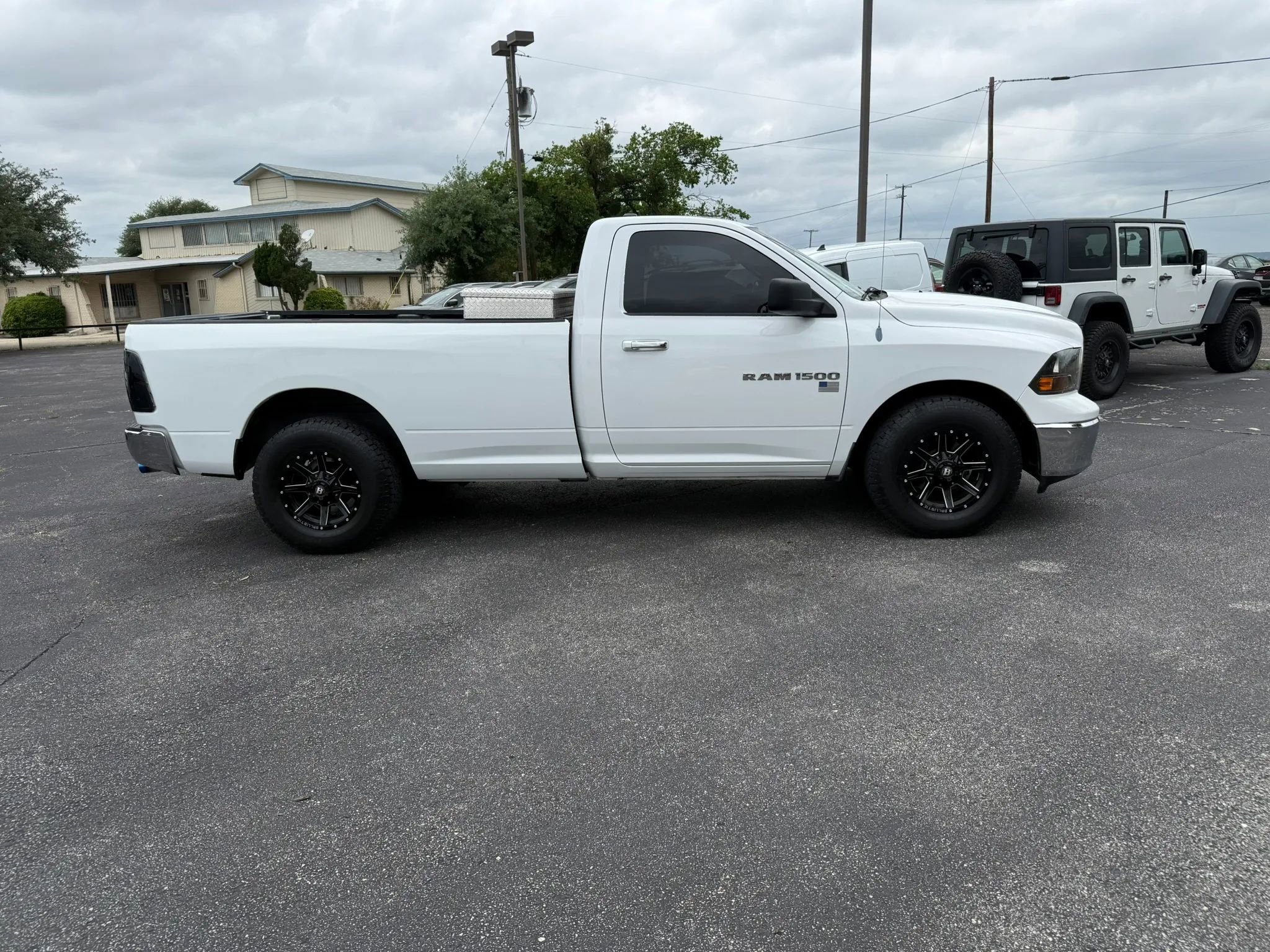 Used 2012 RAM 1500 Classic SLT RWD image 4
