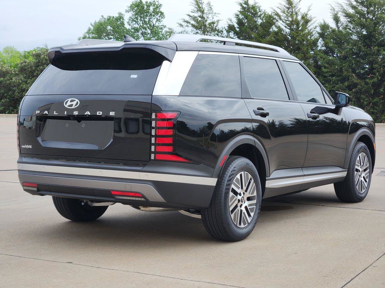 New 2026 Hyundai Palisade FWD Hybrid image 4