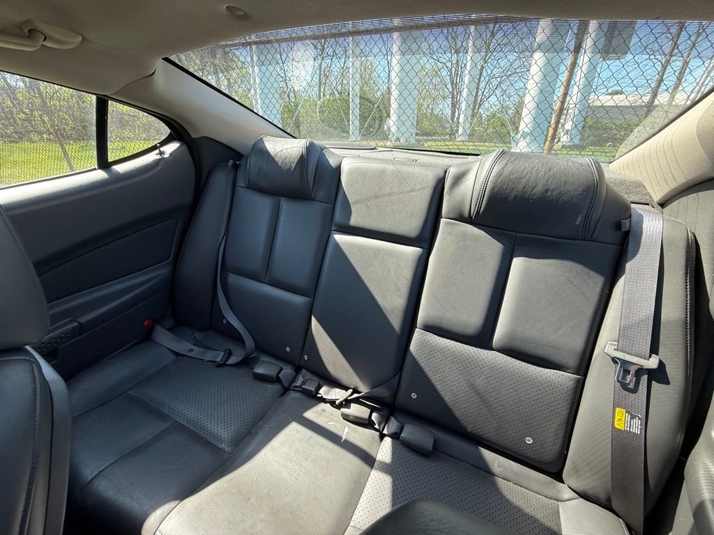 Used 2004 Pontiac Grand Prix GT2 w/ Leather Trim Pkg image 21