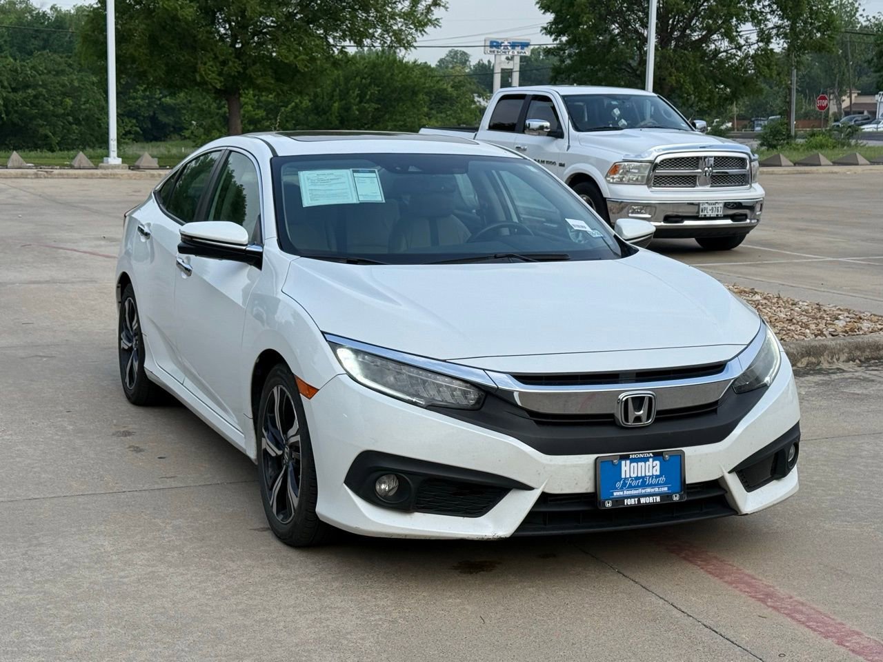 Used 2016 Honda Civic Touring image 7