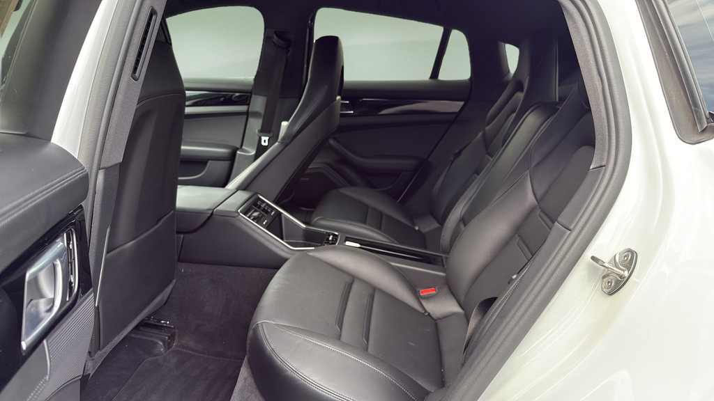 Used 2018 Porsche Panamera 4S AWD/4WD image 22