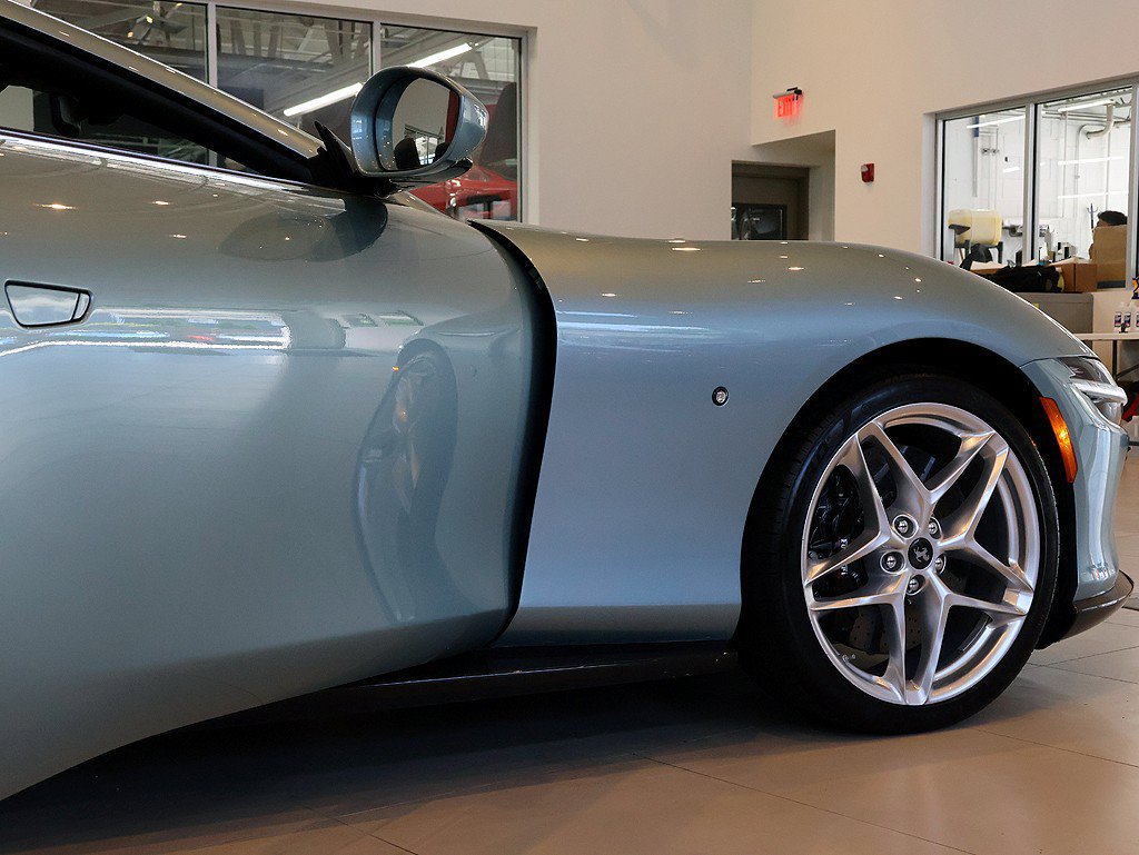 Certified 2024 Ferrari Roma Spider RWD image 96