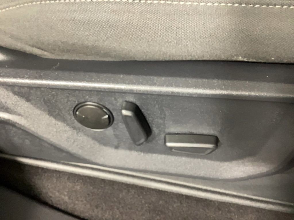 Used 2023 Ford F150 XLT w/ Equipment Group 302A High image 9