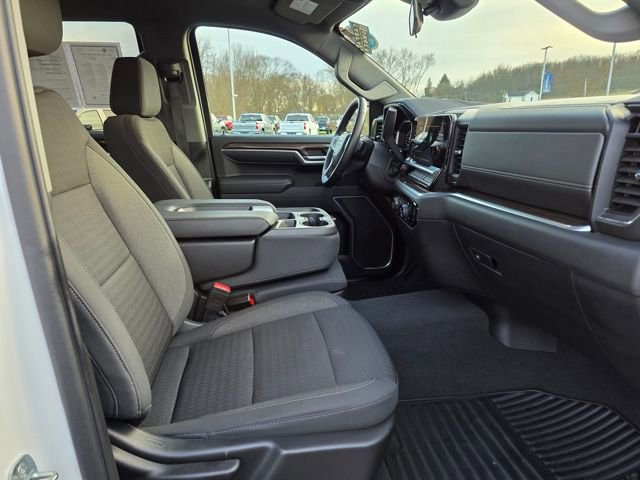 Used 2022 Chevrolet Silverado 1500 LT AWD/4WD image 23