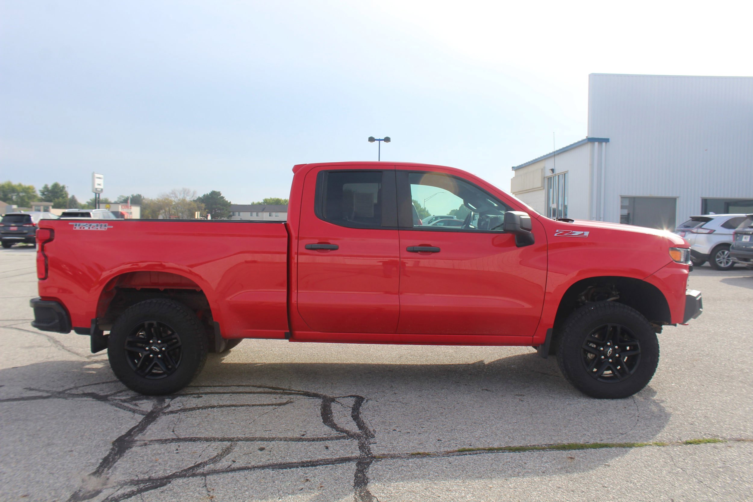 Used 2019 Chevrolet Silverado 1500 Custom Trail Boss w/ Custom Convenience Package image 5