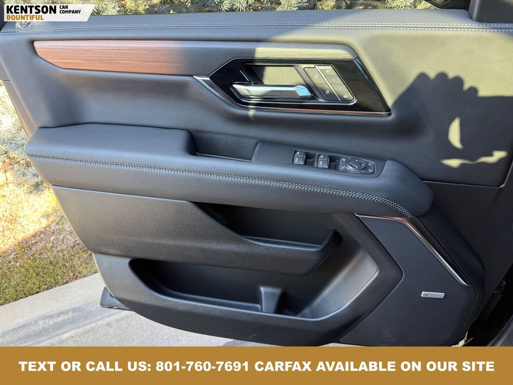 Used 2025 GMC Yukon Denali w/ Sun & Power Step Package image 20