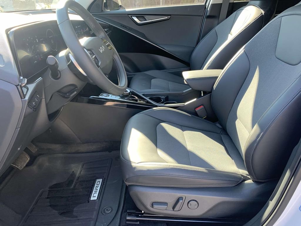 Used 2024 Kia Niro Wind image 11