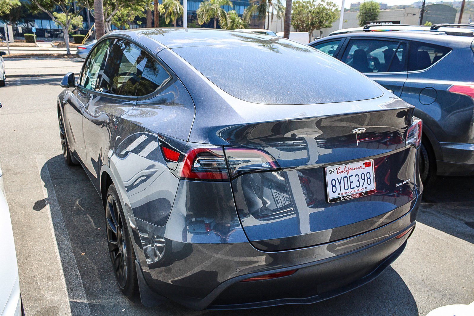 Used 2021 Tesla Model Y Long Range AWD/4WD image 8