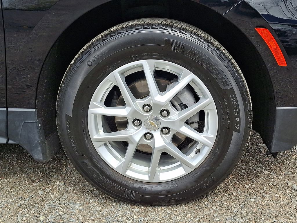 Used 2023 Chevrolet Equinox LS w/ LPO, Floor Liner Package FWD image 33