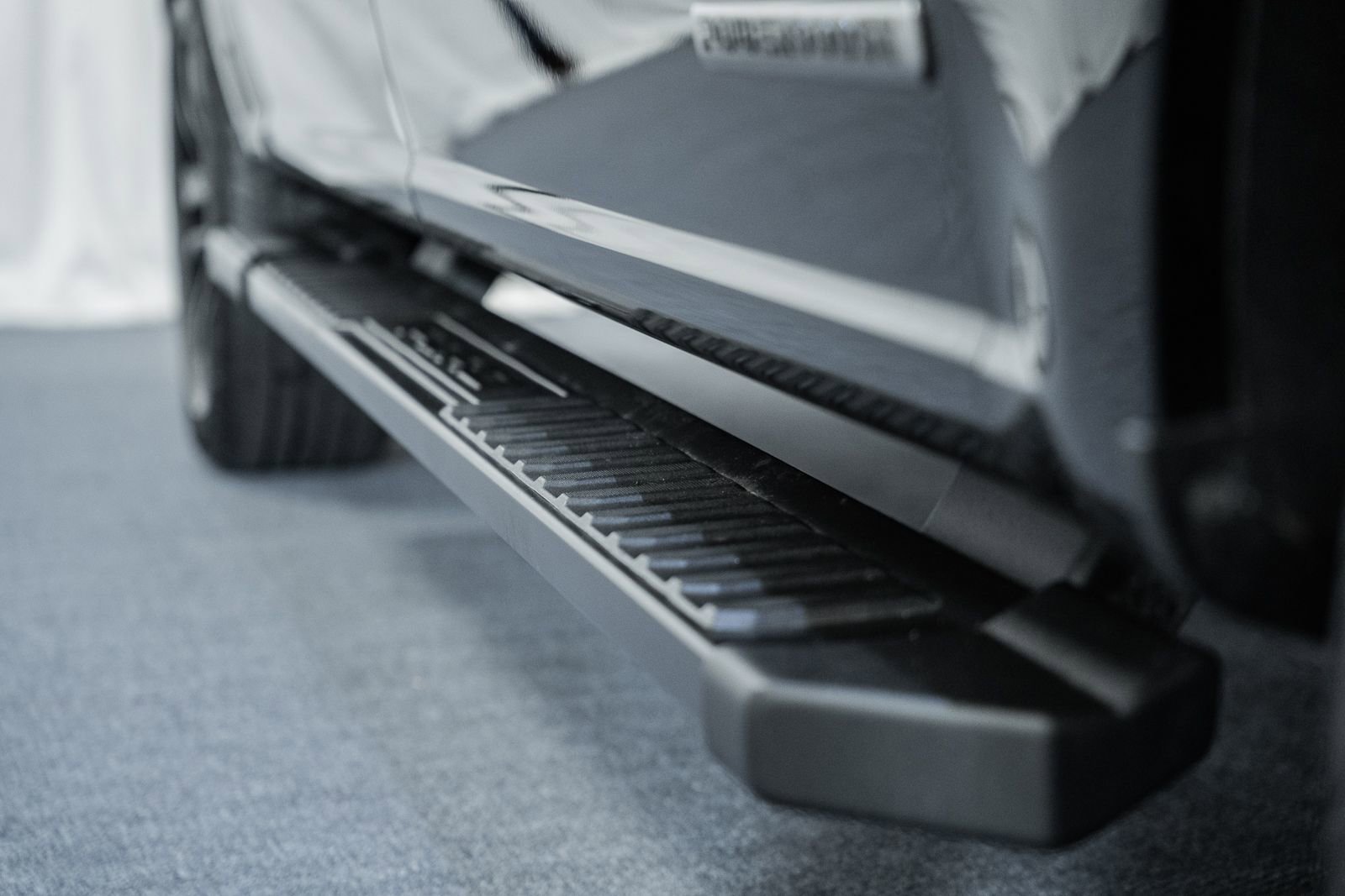 Certified 2025 Ford F150 Lariat w/ Equipment Group 502A High image 18