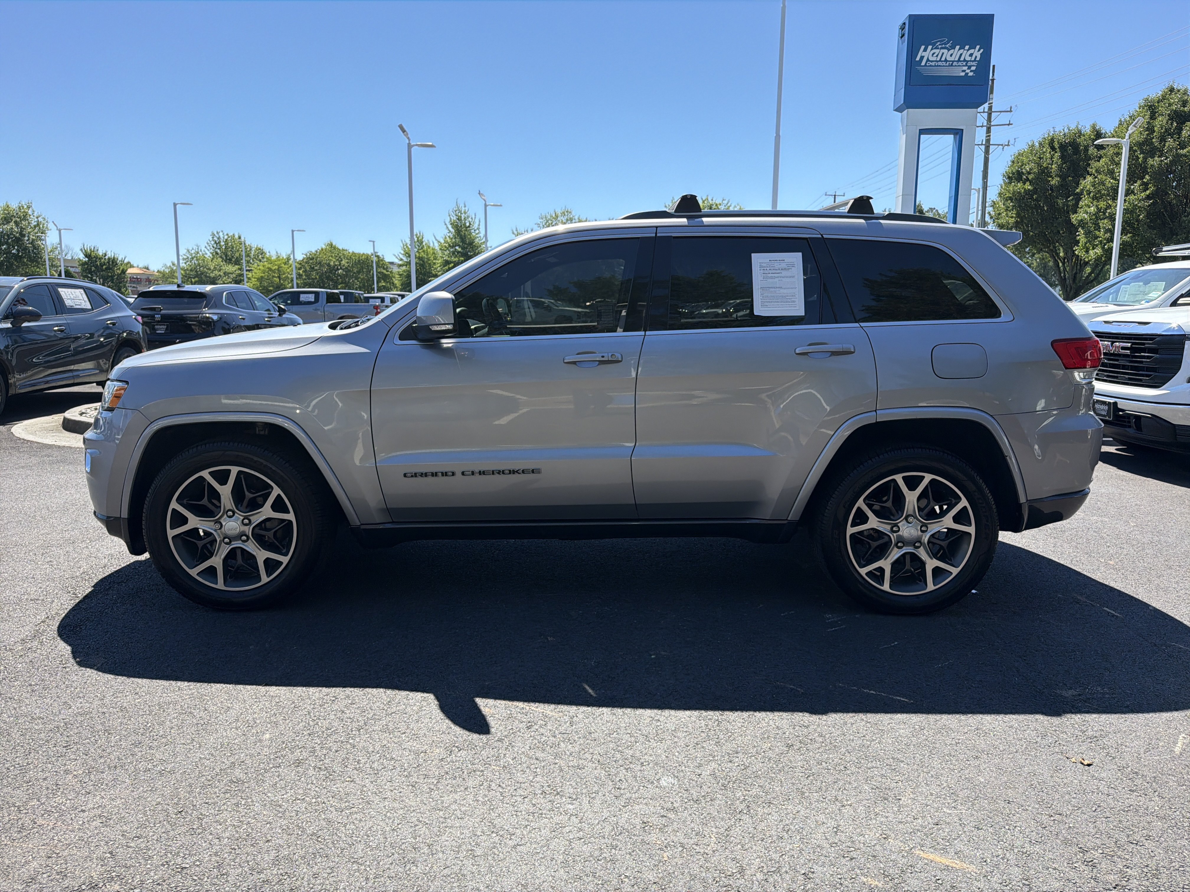 Used 2018 Jeep Grand Cherokee Limited AWD/4WD image 7