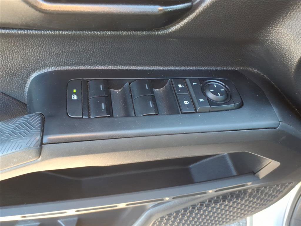 Used 2024 Toyota Tacoma SR w/ SR Upgrade Package AWD/4WD image 25
