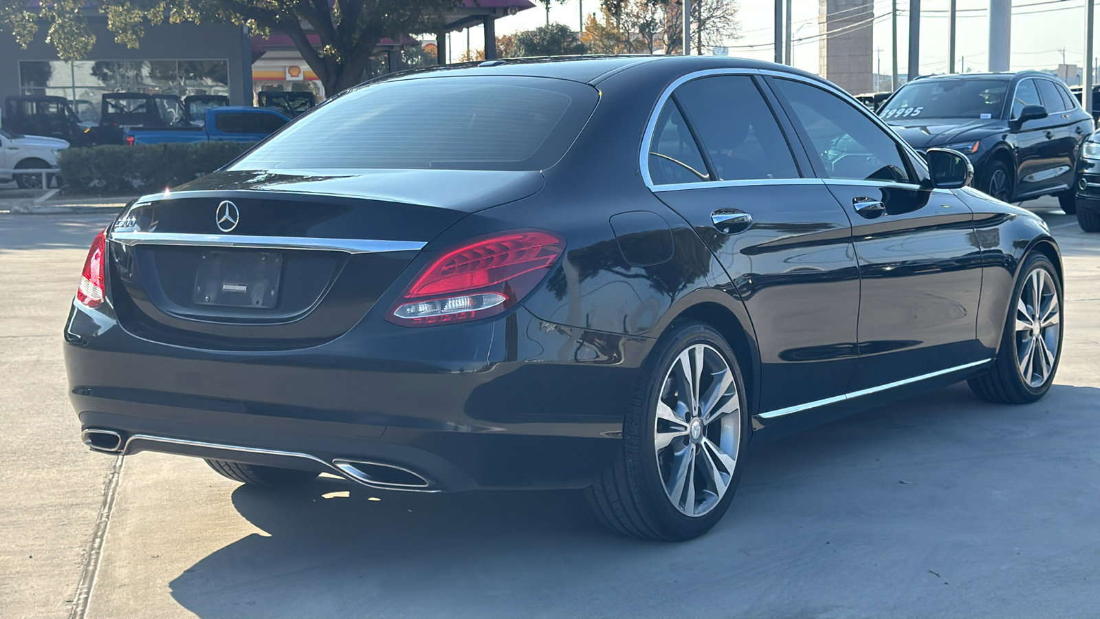 Used 2015 Mercedes-Benz C 300 Sedan image 7