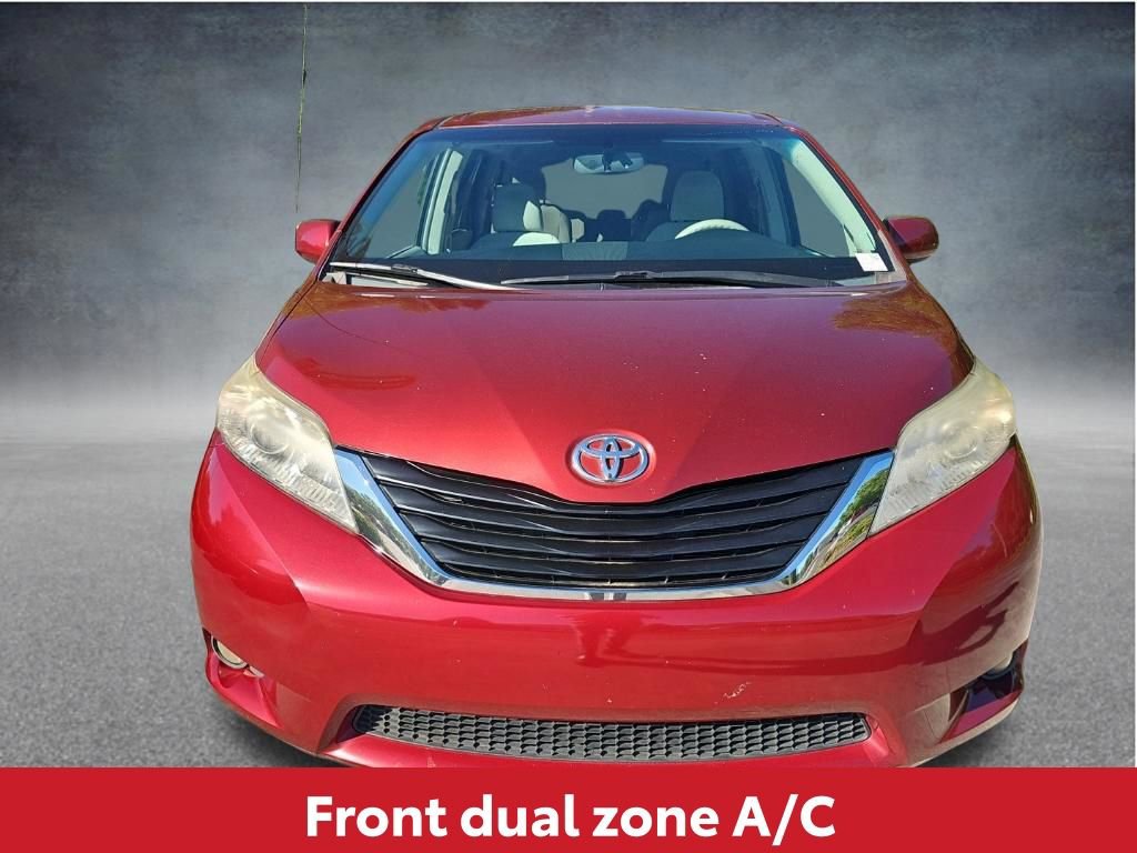 Used 2013 Toyota Sienna LE FWD image 4