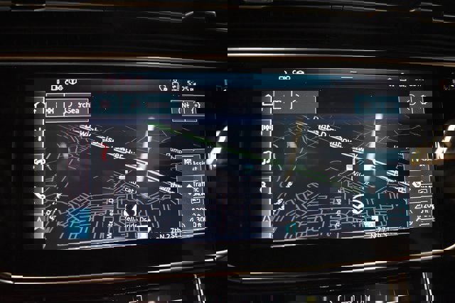 Used 2025 Audi Q7 3.0T Premium Plus image 29