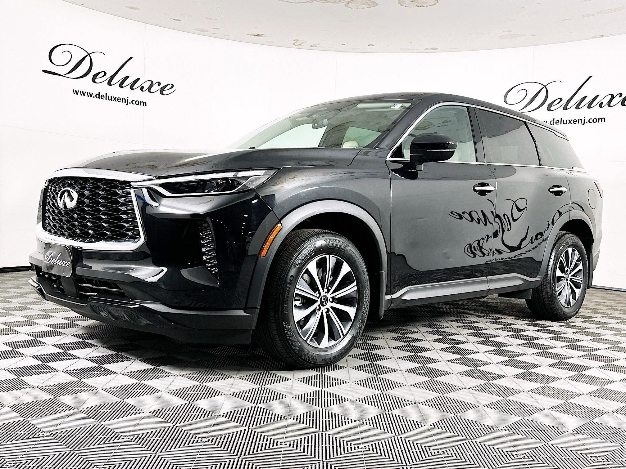 Used 2025 INFINITI QX60 Pure image 3