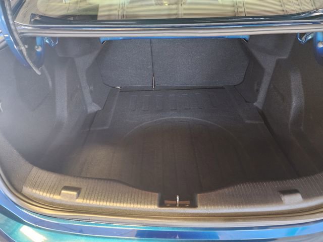 Certified 2019 Chevrolet Cruze LT w/ Sun And Sound Package image 16