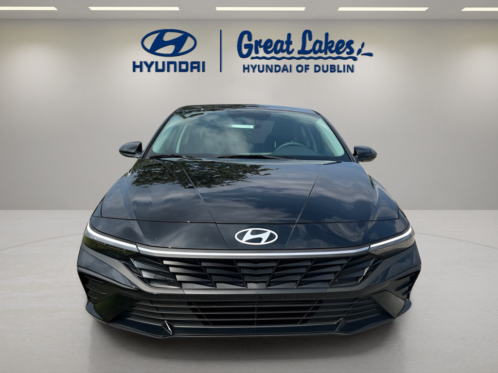 Used 2026 Hyundai Elantra SE FWD image 8