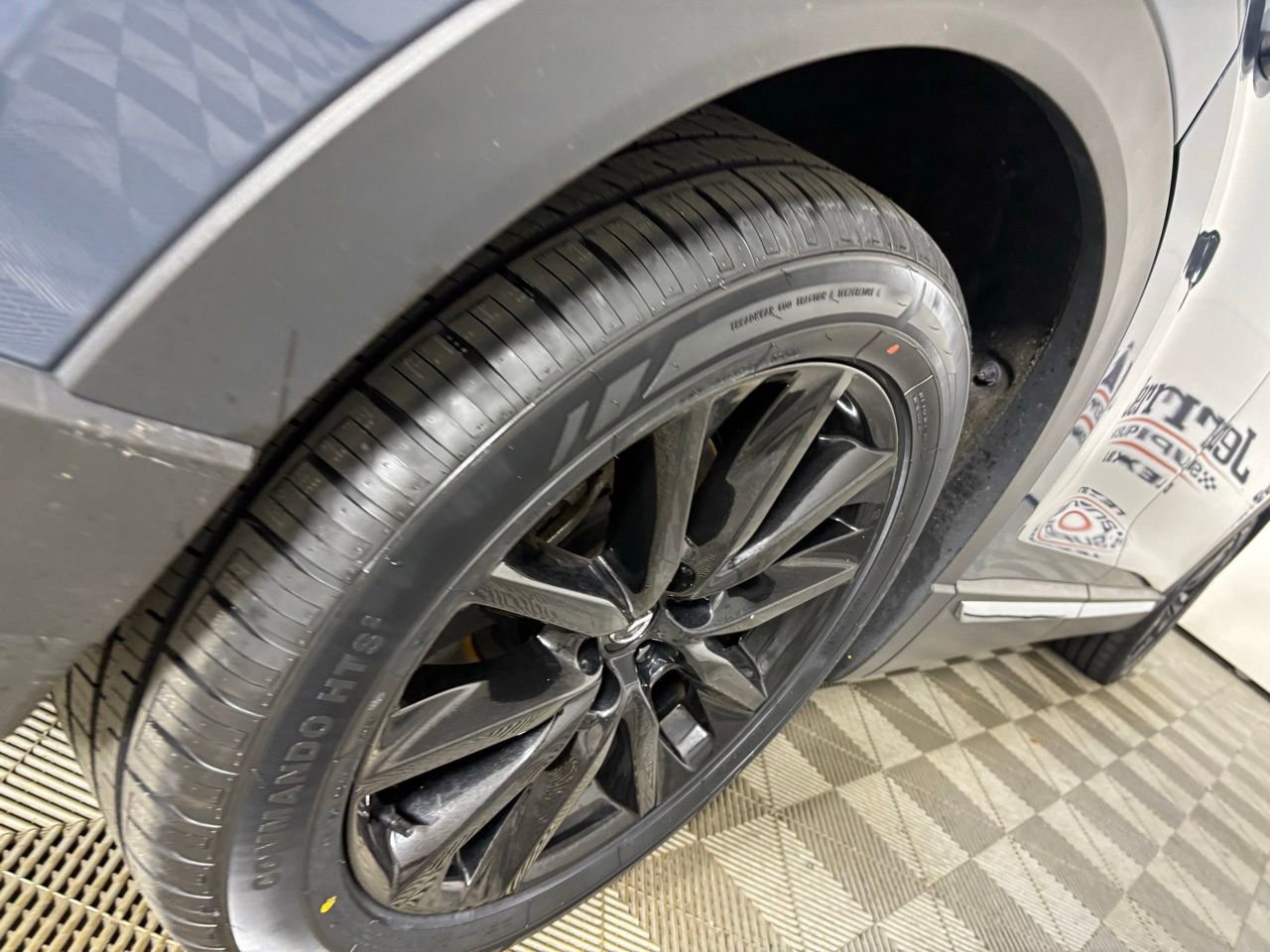 Used 2023 MAZDA CX-9 Carbon Edition image 36