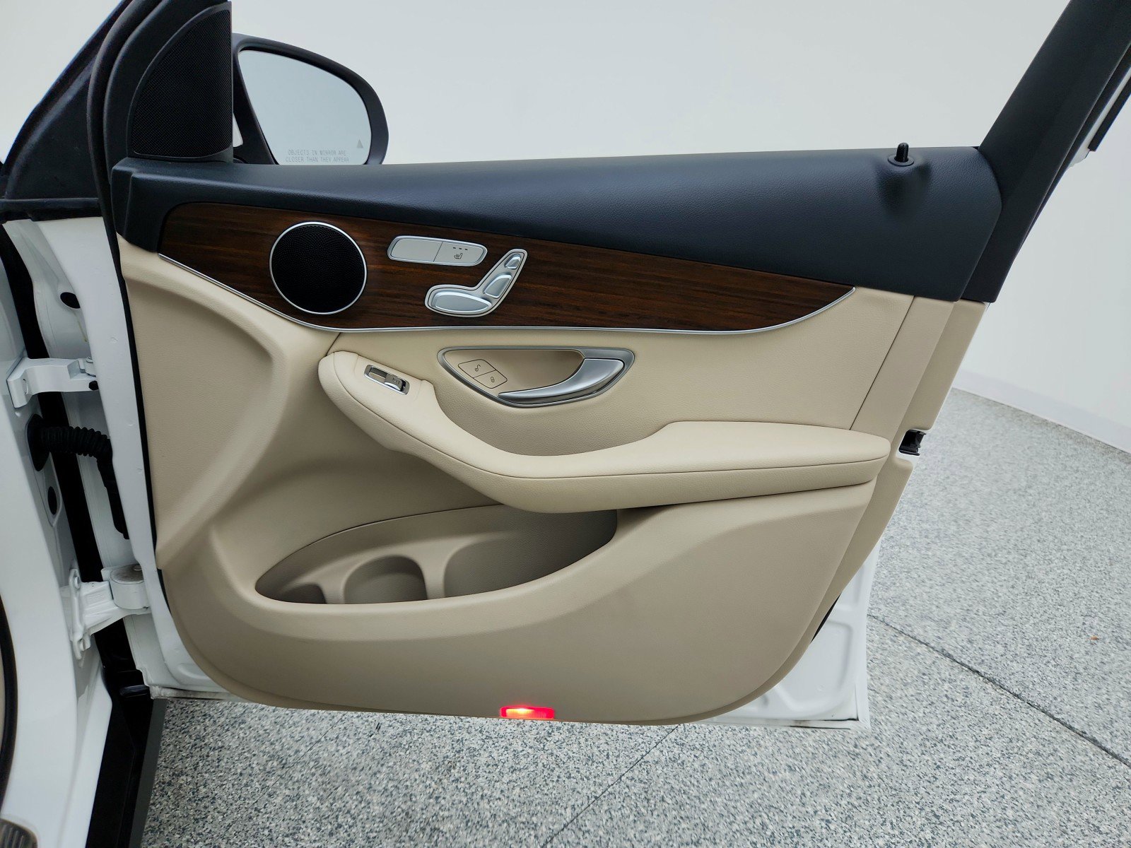 Certified 2022 Mercedes-Benz GLC 300 image 30