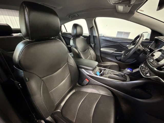 Used 2018 Chevrolet Volt Premier w/ Driver Confidence Package image 9