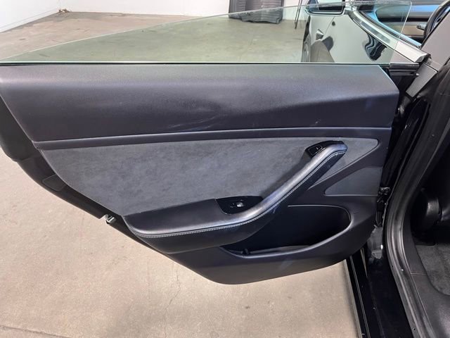 Used 2019 Tesla Model 3 Standard Range Plus image 19