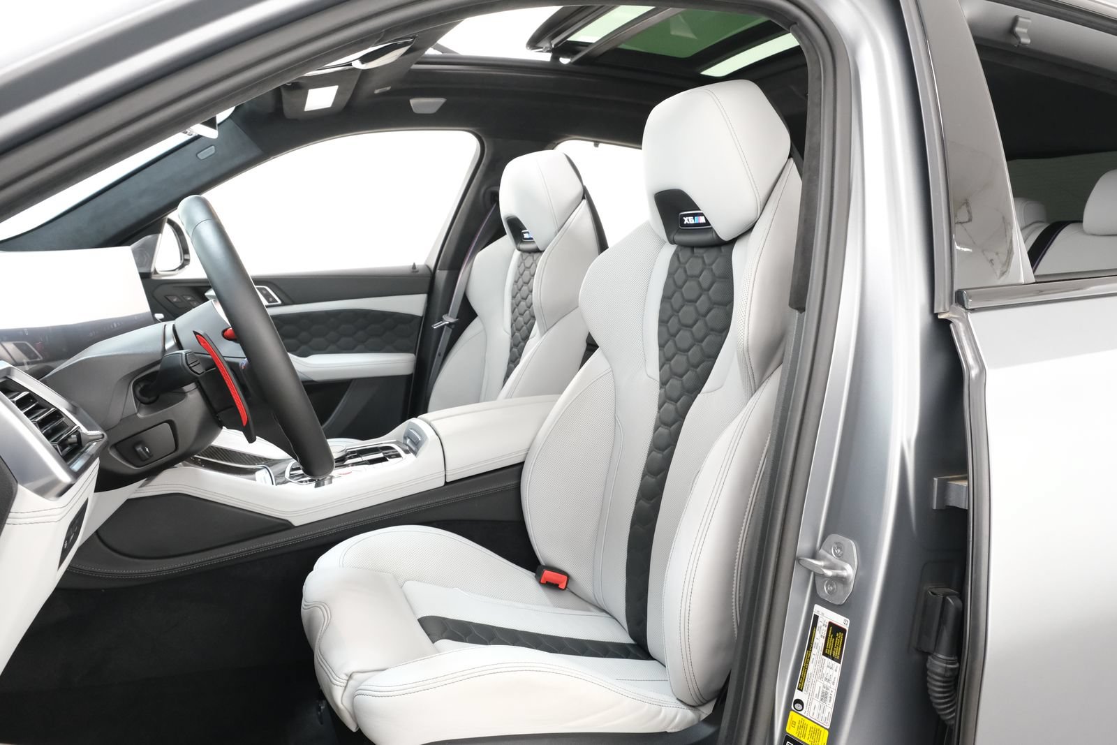 Used 2024 BMW X6 M Competition w/ Executive Package AWD/4WD image 29