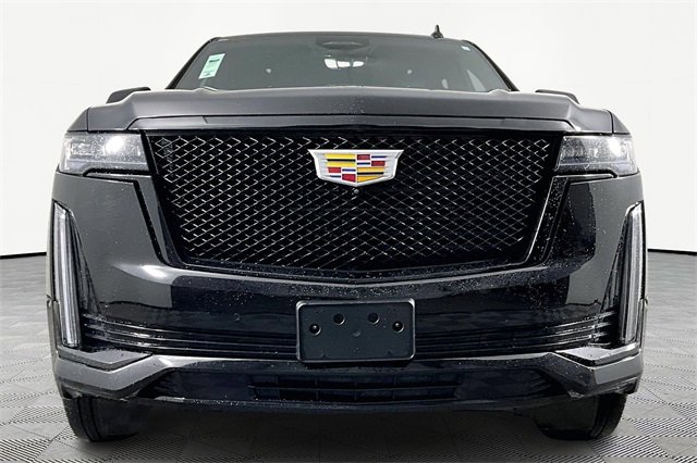 Used 2024 Cadillac Escalade Sport image 2