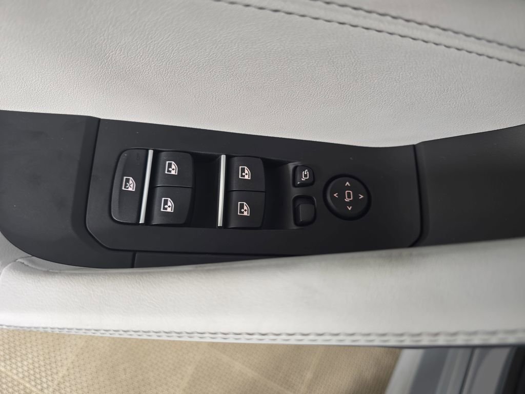 New 2027 BMW X6 M60i AWD/4WD image 28