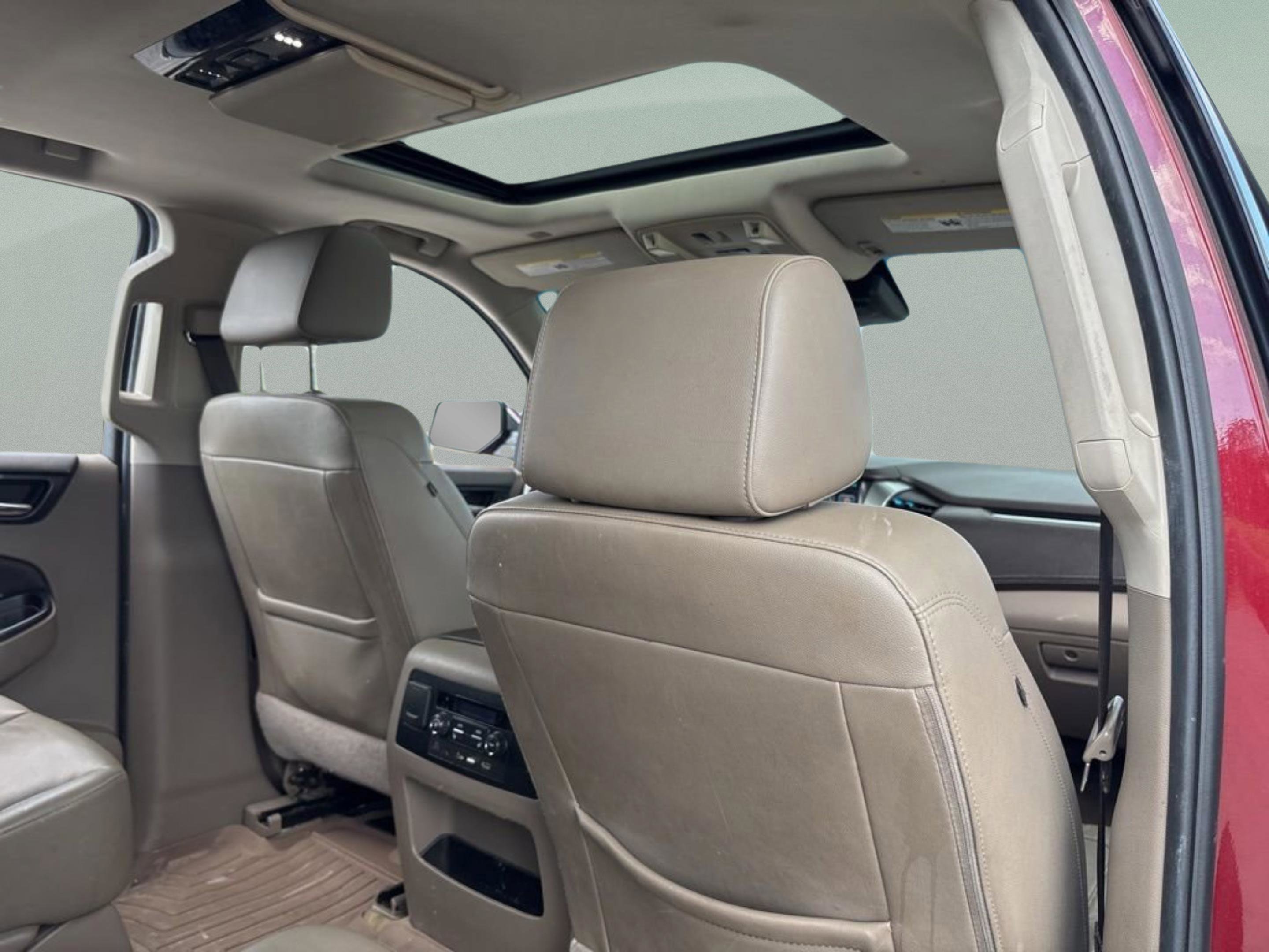 Used 2017 Chevrolet Tahoe Premier AWD/4WD image 29