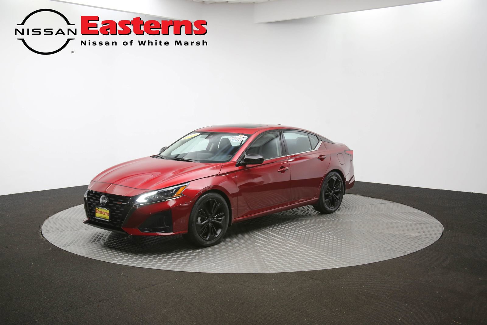 Used 2023 Nissan Altima 2.5 SR w/ SR Premium Package image 98