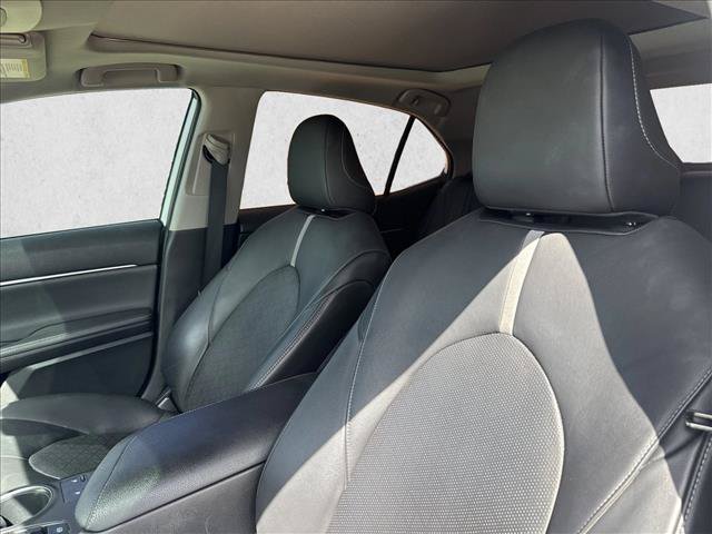 Used 2021 Toyota Camry XSE FWD image 16