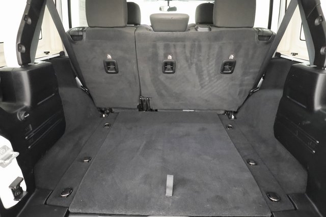 Used 2020 Jeep Wrangler Unlimited Sport image 21