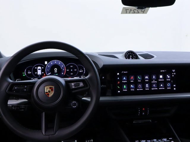 Used 2024 Porsche Cayenne S AWD/4WD image 33