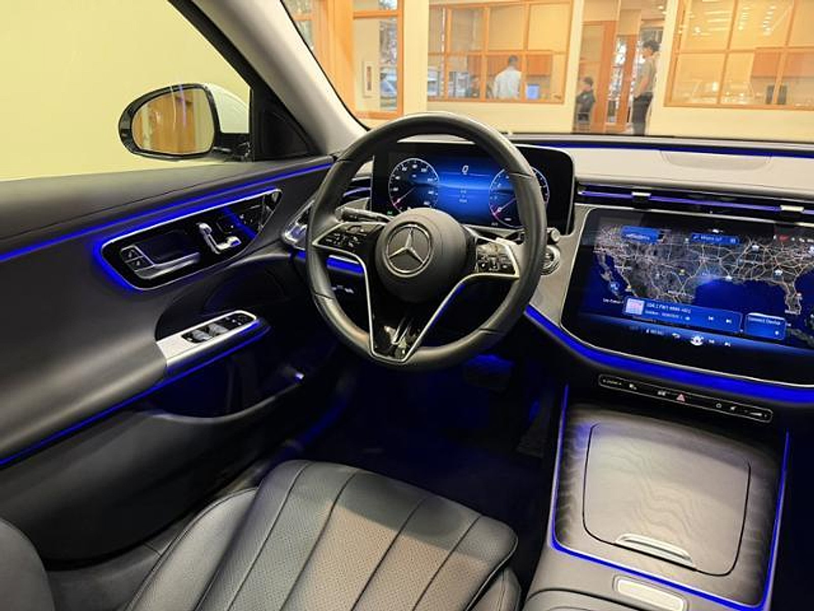 Used 2025 Mercedes-Benz E 350 Sedan w/ Winter Package image 9