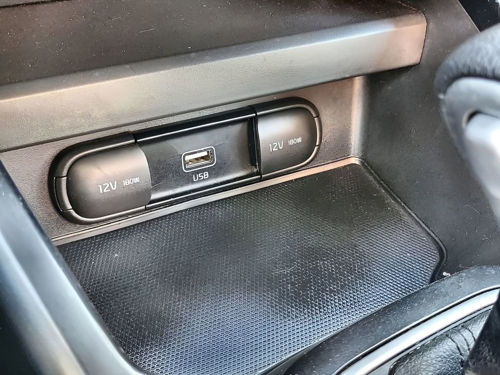 Used 2020 Kia Soul S image 24