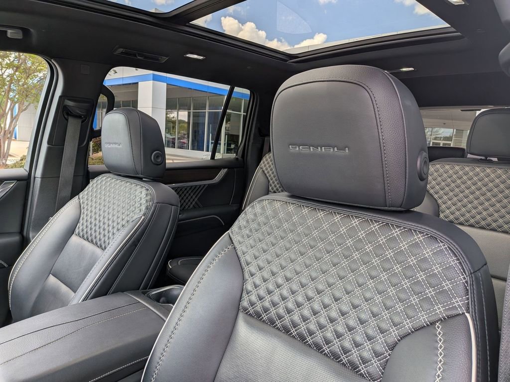 Used 2024 GMC Acadia Denali w/ Super Cruise Package image 15
