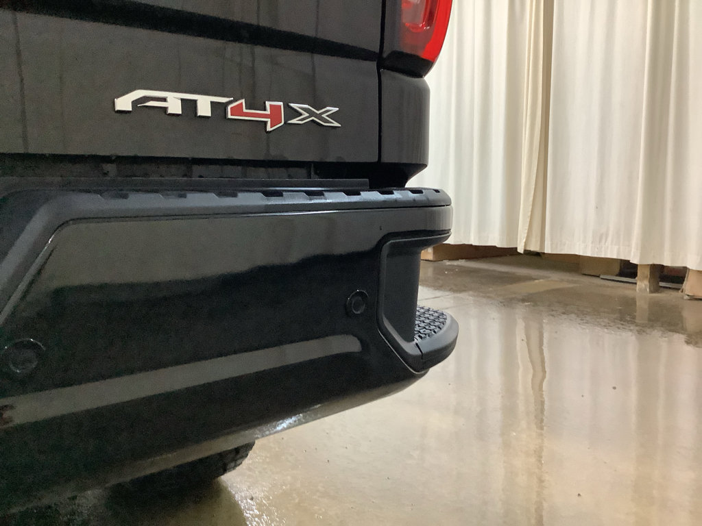 Used 2025 GMC Sierra 1500 AT4X image 13