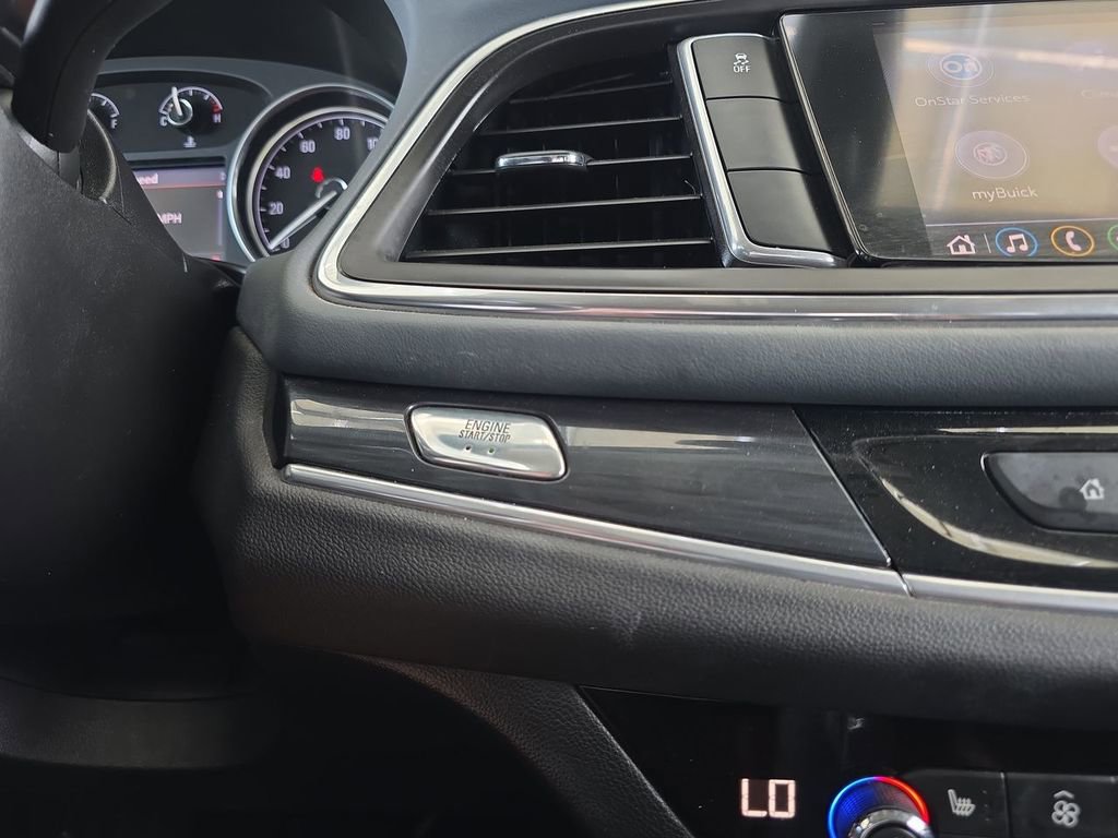 Used 2020 Buick Enclave Essence FWD image 17