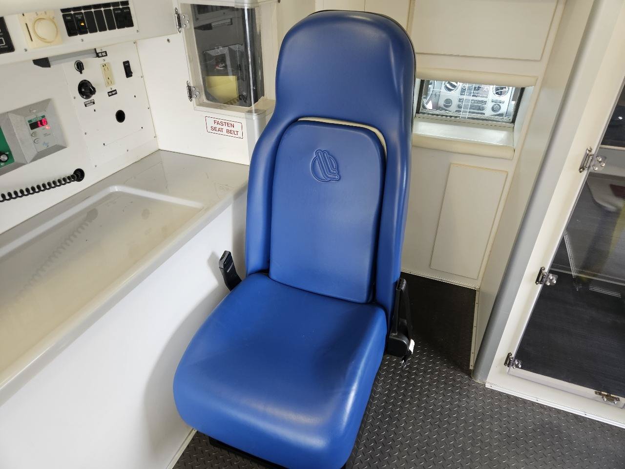 Used 2013 Ford F450 XLT w/ Ambulance Preparation Pkg RWD image 64