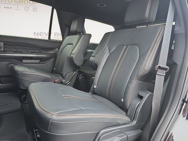 Used 2023 Ford Expedition Platinum AWD/4WD image 13